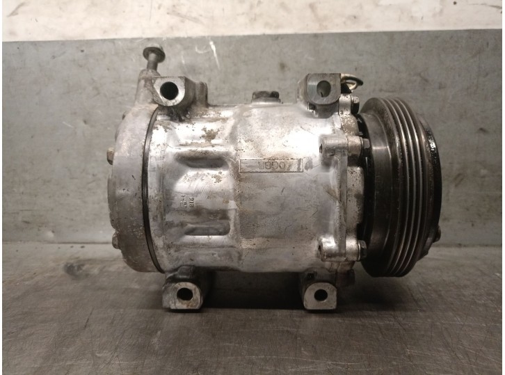 Replacement air conditioning compressor for Renault Clio II Phase I (B/CBO) 1.6 OEM IAM reference 7700875357 7700875357 SD7V16