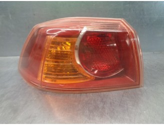 Recambio de piloto trasero izquierdo para mitsubishi lancer berlina (cy0) inform referencia OEM IAM 8330A623 8330A555 