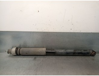 Recambio de amortiguador trasero izquierdo para nissan juke (f15) 1.2 dig-t referencia OEM IAM 562101KA1B E62101KA1B 8401 KYB