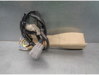 Recambio de enganche cinturon para lexus ls430 (ucf30) básico (07.2003) referencia OEM IAM 7323050110A2 8 PINES DEL DER.