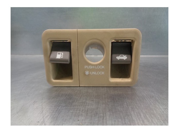 Replacement control switch for Lexus LS430 (UCF30) basic (07.2003) OEM IAM reference 18A118 8484050020A2 
