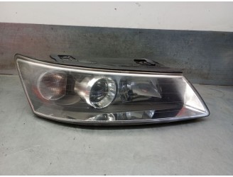 Replacement right headlight for Hyundai Sonata V (NF) 2.0 CRDi OEM IAM reference 921023K020 921023K020 