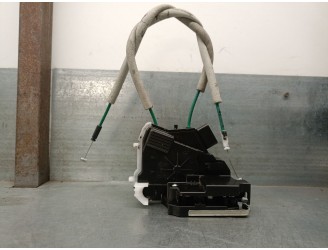 Recambio de cerradura puerta delantera derecha para ssangyong xlv suv e-xgi 160 referencia OEM IAM 7122035000  