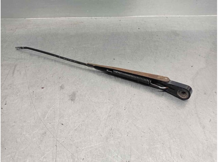 Recambio de brazo limpia trasero para toyota hi-ace caja cerrada, corto referencia OEM IAM   