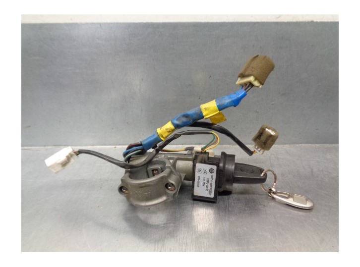 Replacement ignition switch for SsangYong Rodius 2.7 Turbodiesel CAT OEM IAM reference 8697008100 