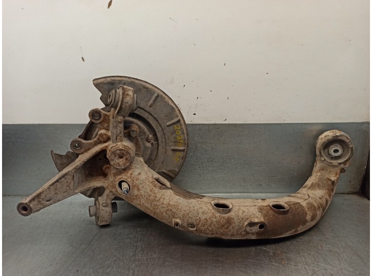 Replacement rear left steering knuckle for MG Series 75 (RJ) 2.0 16V CDT OEM IAM reference 204D2 CESTA 39B