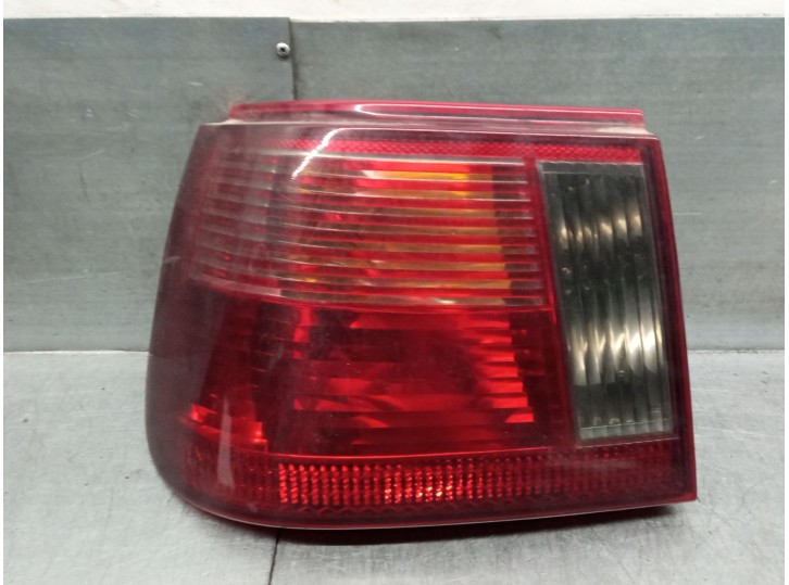 Replacement rear left light for Seat Ibiza (6K1) 1.4 16V OEM IAM reference 6K6945111G 6K6945111G 