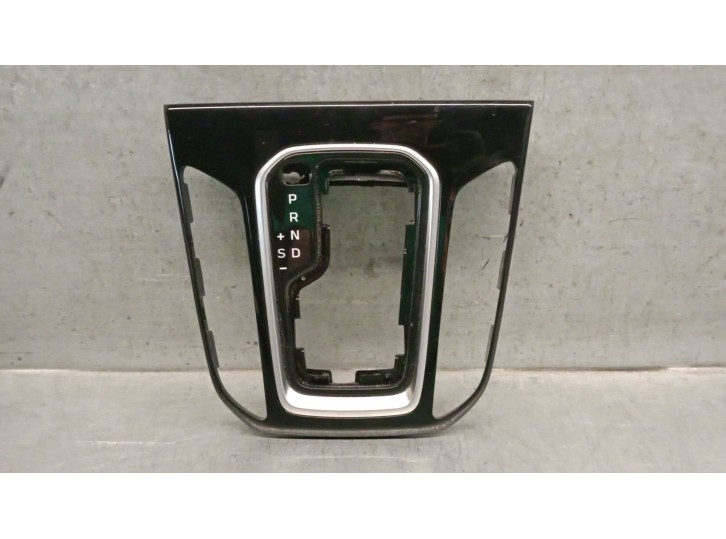 Recambio de moldura para hyundai ioniq (ae) 1.6 gdi hybrid referencia OEM IAM 84651G2000 84650G2171UAY 