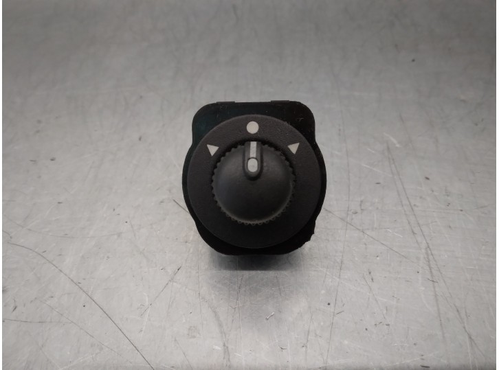 Recambio de mando retrovisor para peugeot bipper tepee 1.3 16v hdi fap referencia OEM IAM 6490H1  