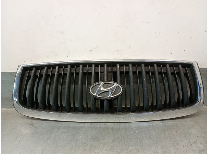 Replacement front grille for Hyundai Sonata IV (EF) 2.0 16V OEM IAM reference 863503D000 863503D010 