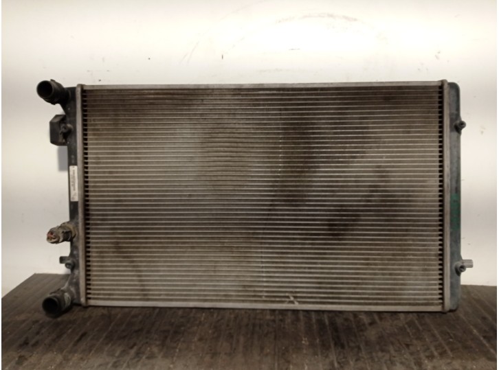 Recambio de radiador agua para seat toledo (1m2) 1.6 referencia OEM IAM 1J0121253P 