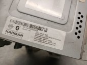 Replacement audio system / radio CD for SsangYong XLV SUV e-XGi 160 OEM IAM reference 8911035000 