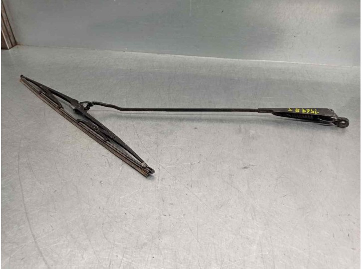 Recambio de brazo limpia trasero para ford escort berl./turn./cab./express básico berlina referencia OEM IAM 83BG17526G2A 