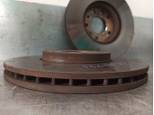 Replacement front brake disc for Opel Vectra B saloon basic (1999) OEM IAM reference 