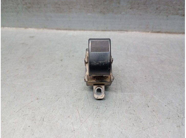 Recambio de mando elevalunas delantero derecho para ford ranger (et) 2.5 tdci cat referencia OEM IAM UR5666370 