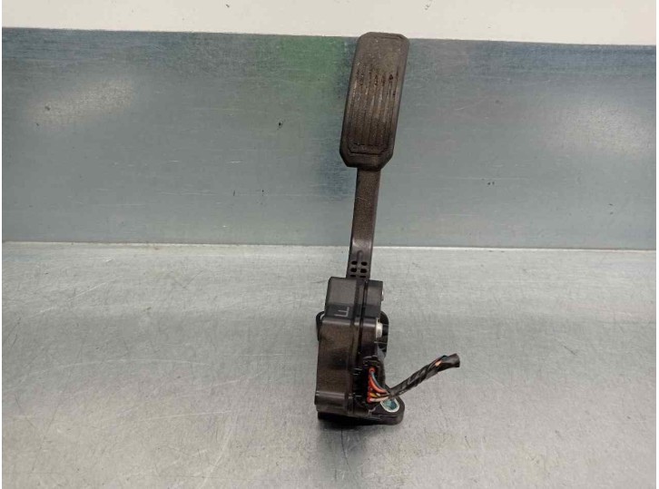 Recambio de potenciometro pedal para toyota rav 4 (a3) xr referencia OEM IAM 7811042010  