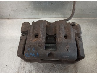 Recambio de pinza freno delantera derecha para iveco c35 (1997 - ...) 2.8 referencia OEM IAM 42470838 BREMBO