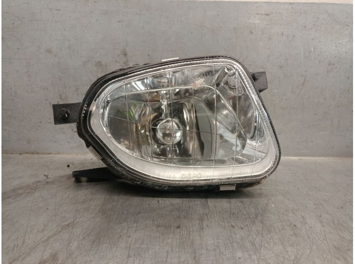 Recambio de faro antiniebla derecho para mercedes-benz clase e (w211) berlina 2.7 cdi cat referencia OEM IAM A2118200656 A211820