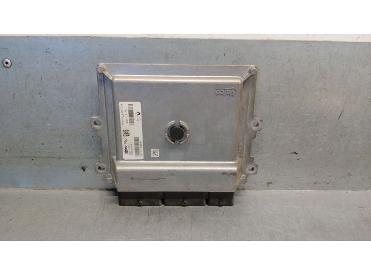 Recambio de centralita motor uce para renault clio iv 0.9 referencia OEM IAM 237107175R  152700257 VALEO