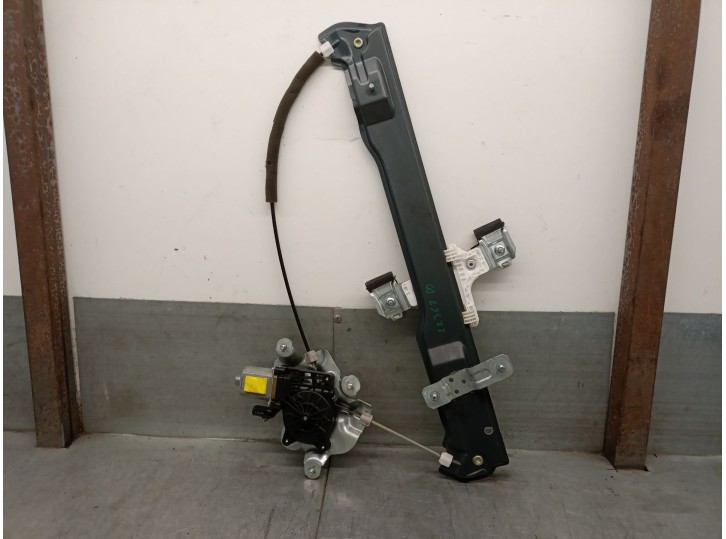 Recambio de elevalunas delantero derecho para ssangyong xlv suv e-xgi 160 referencia OEM IAM 98820X1010  