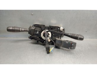 Recambio de mando luces para renault clio iv 0.9 referencia OEM IAM 255675887R 8201168027 