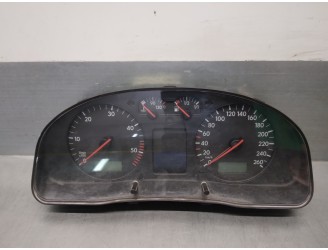Recambio de cuadro instrumentos para volkswagen passat berlina (3b2) 1.9 tdi referencia OEM IAM 110008961  