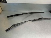 Recambio de brazo limpia delantero derecho para skoda fabia 1.2 tsi referencia OEM IAM 6V1955409A 6V1955410A 