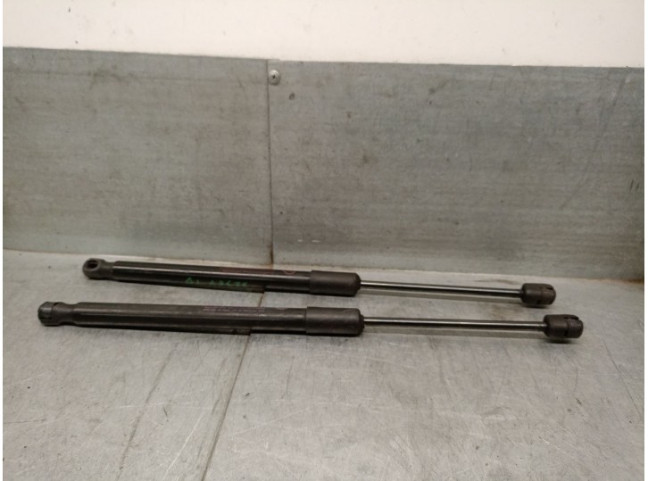 Recambio de amortiguadores maletero / porton para ssangyong xlv suv e-xgi 160 referencia OEM IAM 7146035500 230176