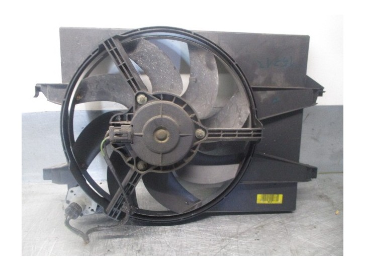 Recambio de electroventilador para ford fiesta (cbk) ambiente referencia OEM IAM 8240368 