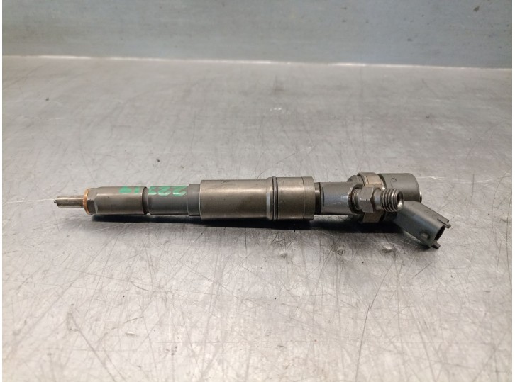 Recambio de inyector para bmw x5 (e53) 3.0 d referencia OEM IAM 7785984 0445110266 BOSCH