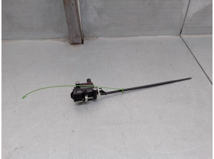 Recambio de motor tapa deposito combustible para bmw serie 5 lim. (f10) 3.0 turbodiesel referencia OEM IAM 67117200674 