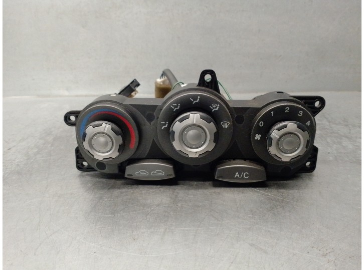 Replacement heater / air conditioning control for Hyundai Coupe (J2) 1.6 FX Coupe OEM IAM reference 9725027005 