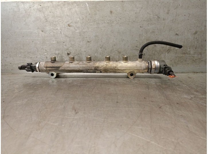 Recambio de rampa inyectora para hyundai tucson (jm) 2.0 crdi referencia OEM IAM 3140027400 3140027400 0445214085 BOSCH