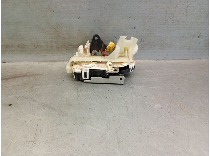 Recambio de cerradura puerta trasera derecha para jeep compass (mk49) 2.2 crd 4x4 referencia OEM IAM 4589650AD 4589650AD 