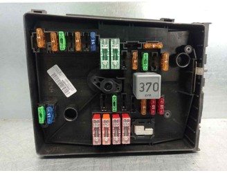 Recambio de caja reles / fusibles para skoda octavia berlina (1z3) active referencia OEM IAM 0649166880E  