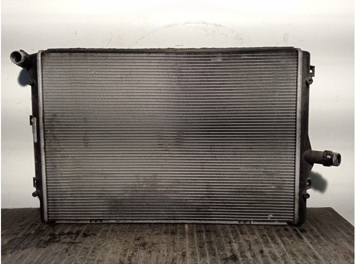 Recambio de radiador agua para volkswagen golf vi (5k1) 1.6 tdi dpf referencia OEM IAM 1K0121251DD 