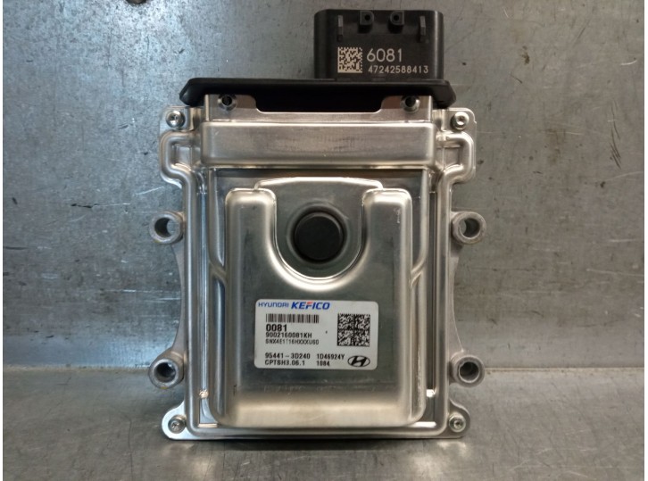 Recambio de centralita motor uce para hyundai tucson hybrid referencia OEM IAM 954413D240 1D46924Y 9002160081KH