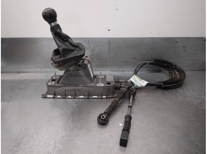 Recambio de palanca cambio para volkswagen golf vi (5k1) 1.6 tdi dpf referencia OEM IAM 1K0711061B  