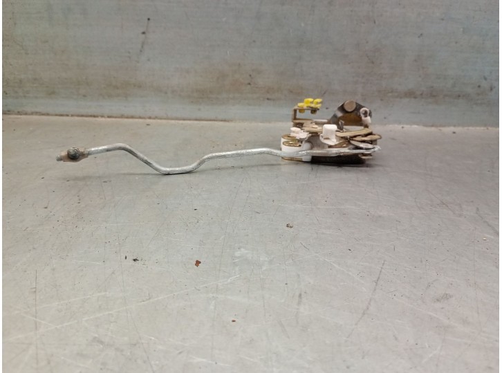 Recambio de cerradura puerta delantera izquierda para ssangyong musso (fj) 2.3 d referencia OEM IAM 7120105002 7120105002 