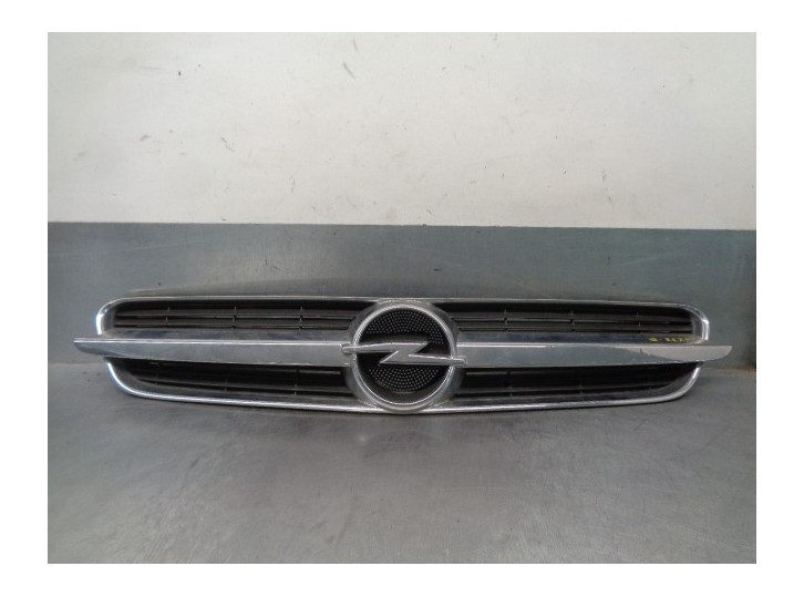 Recambio de rejilla delantera para opel vectra c berlina 2.0 dti referencia OEM IAM 13139871 