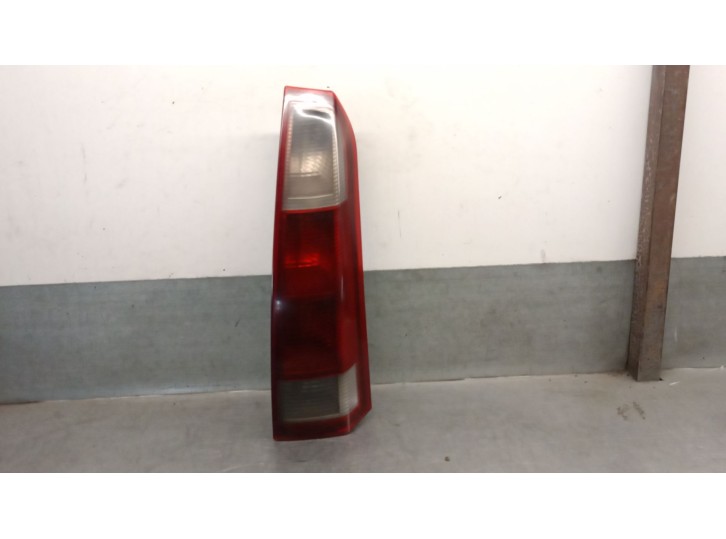 Recambio de piloto trasero derecho para opel meriva a 1.7 16v referencia OEM IAM 93176392 1222086 