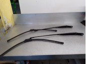 Recambio de brazo limpia delantero derecho para peugeot 5008 active referencia OEM IAM 9672059480  