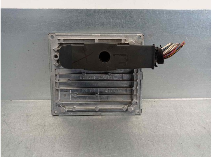 Recambio de centralita motor uce para ford ka (ccq) básico referencia OEM IAM XS5F12A650FA S118685006B SIEMENS