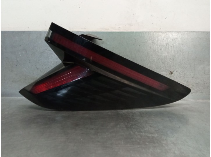 Recambio de piloto trasero derecho para hyundai tucson hybrid referencia OEM IAM 92402N7100 92402N7100 