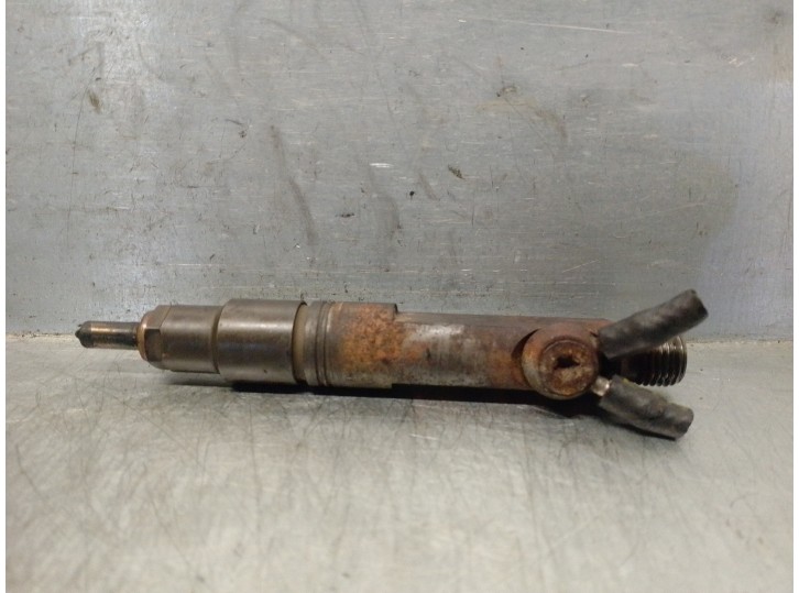 Recambio de inyector para volvo s80 berlina 2.5 turbodiesel referencia OEM IAM 074130201Q 0432193616 BOSCH