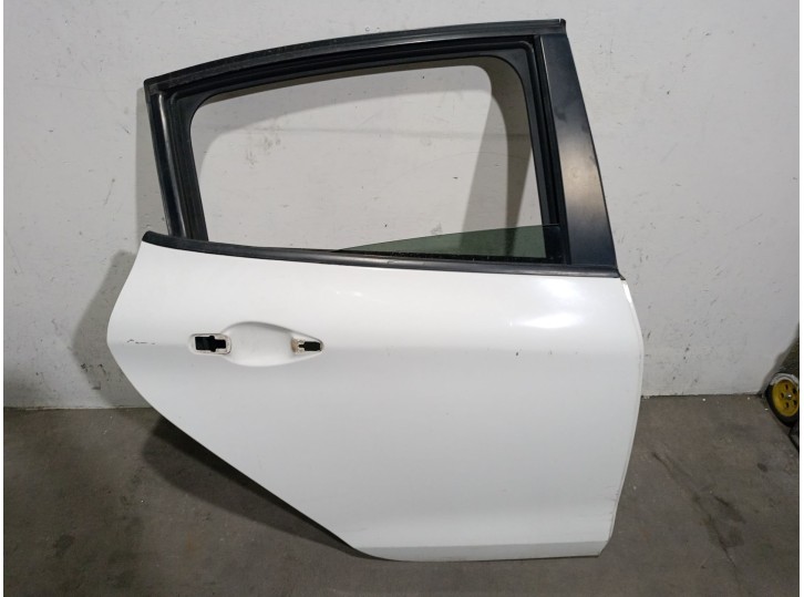 Recambio de puerta trasera derecha para peugeot 208 1.6 blue-hdi fap referencia OEM IAM 9671907480 9671907480 
