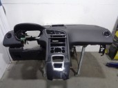 Recambio de salpicadero para peugeot 5008 active referencia OEM IAM 824776 NEGRO 