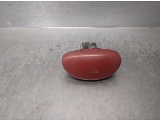 Recambio de warning para peugeot 206 berlina look referencia OEM IAM 9643213777 3 PINES 