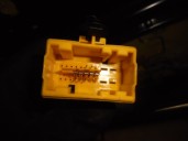 Recambio de asiento delantero izquierdo para peugeot 3008 referencia OEM IAM 4019858 TELA NEGRA Y GRIS 5 PUERTAS