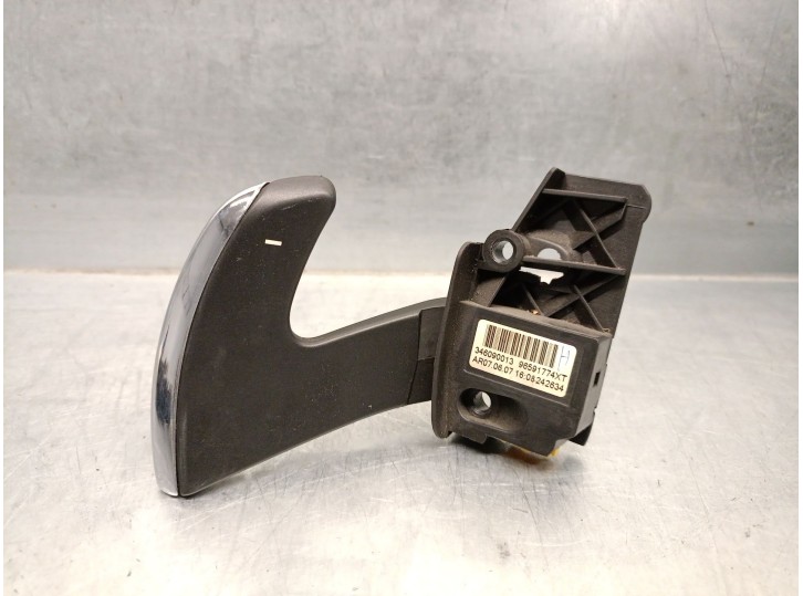 Recambio de mando volante para citroën c4 grand picasso i (ua_) 2.0 hdi 138 referencia OEM IAM 96591774XT 6242N7 